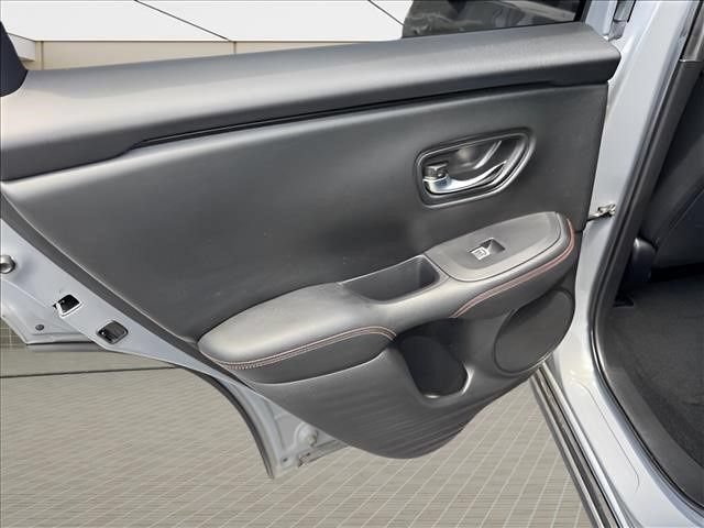 Used 2024 Honda HR-V Sport image 16