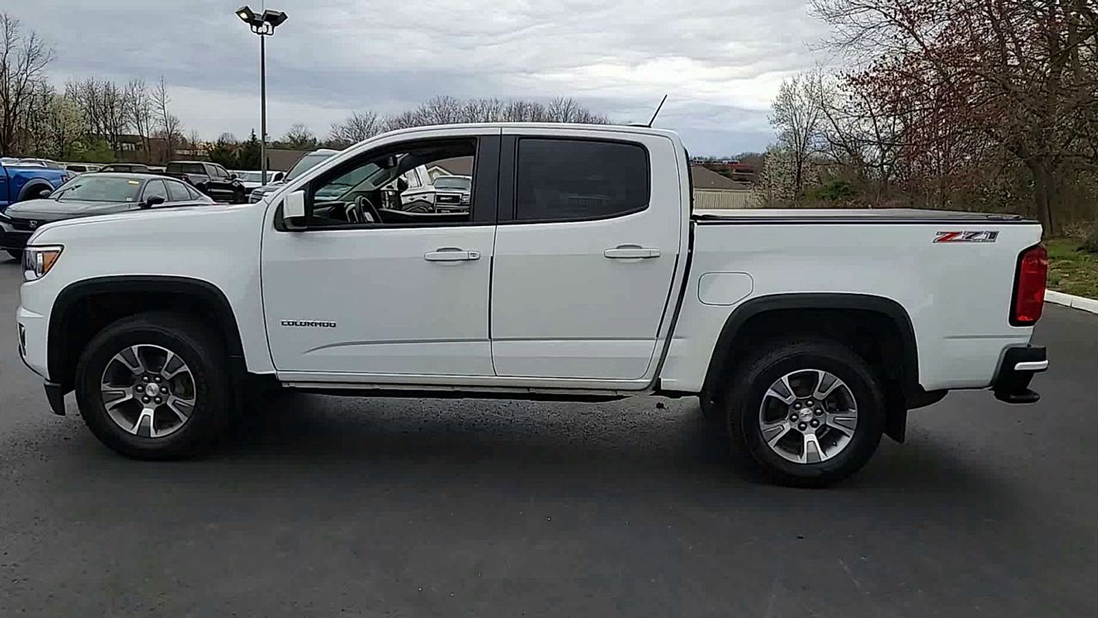 Used 2015 Chevrolet Colorado Z71 AWD/4WD image 5