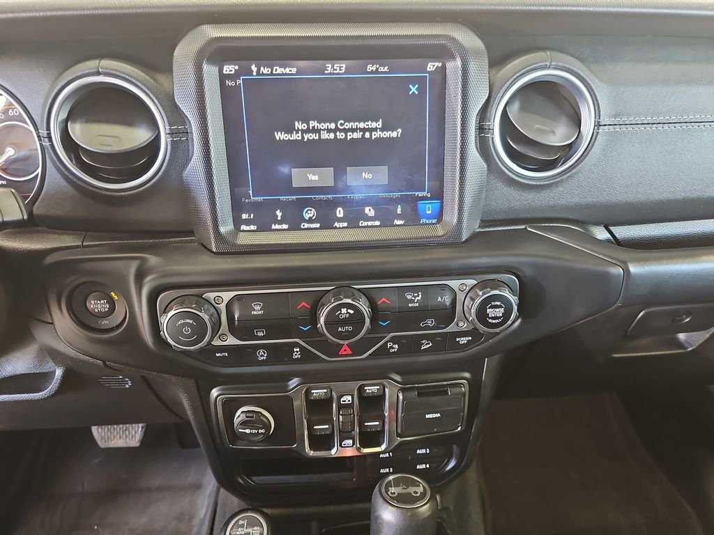 Used 2019 Jeep Wrangler Unlimited Sahara w/ Quick Order Package 24M Moab image 20