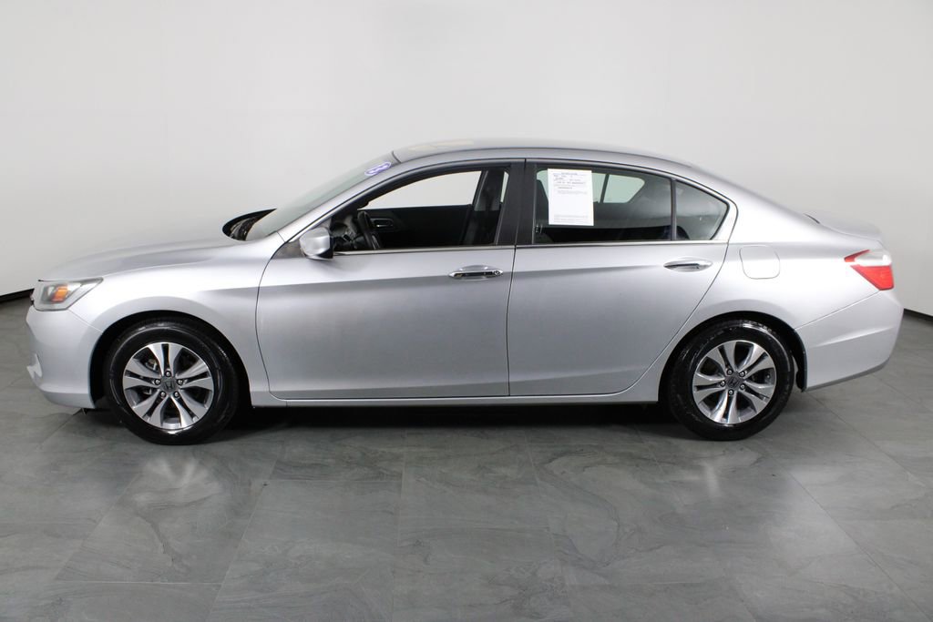 Used 2013 Honda Accord LX image 11