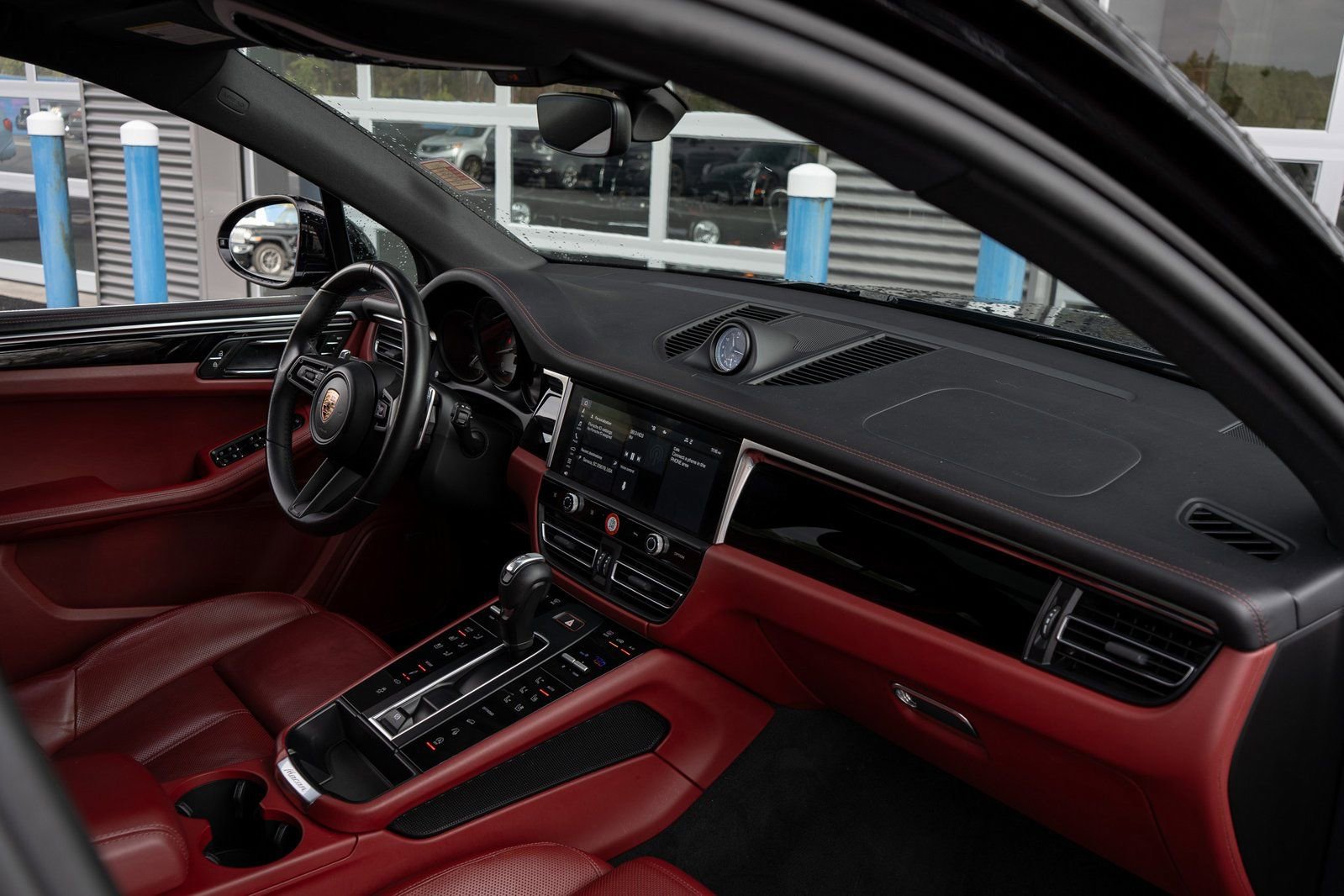 Used 2022 Porsche Macan S w/ Premium Package Plus image 41