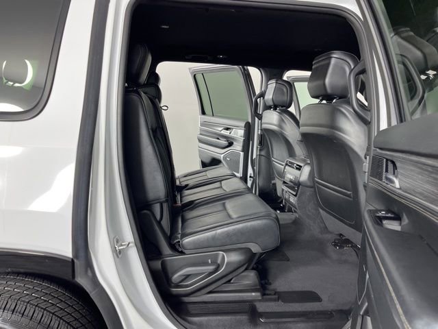 Used 2024 Jeep Wagoneer Series II w/ Flexible Seating Group image 48