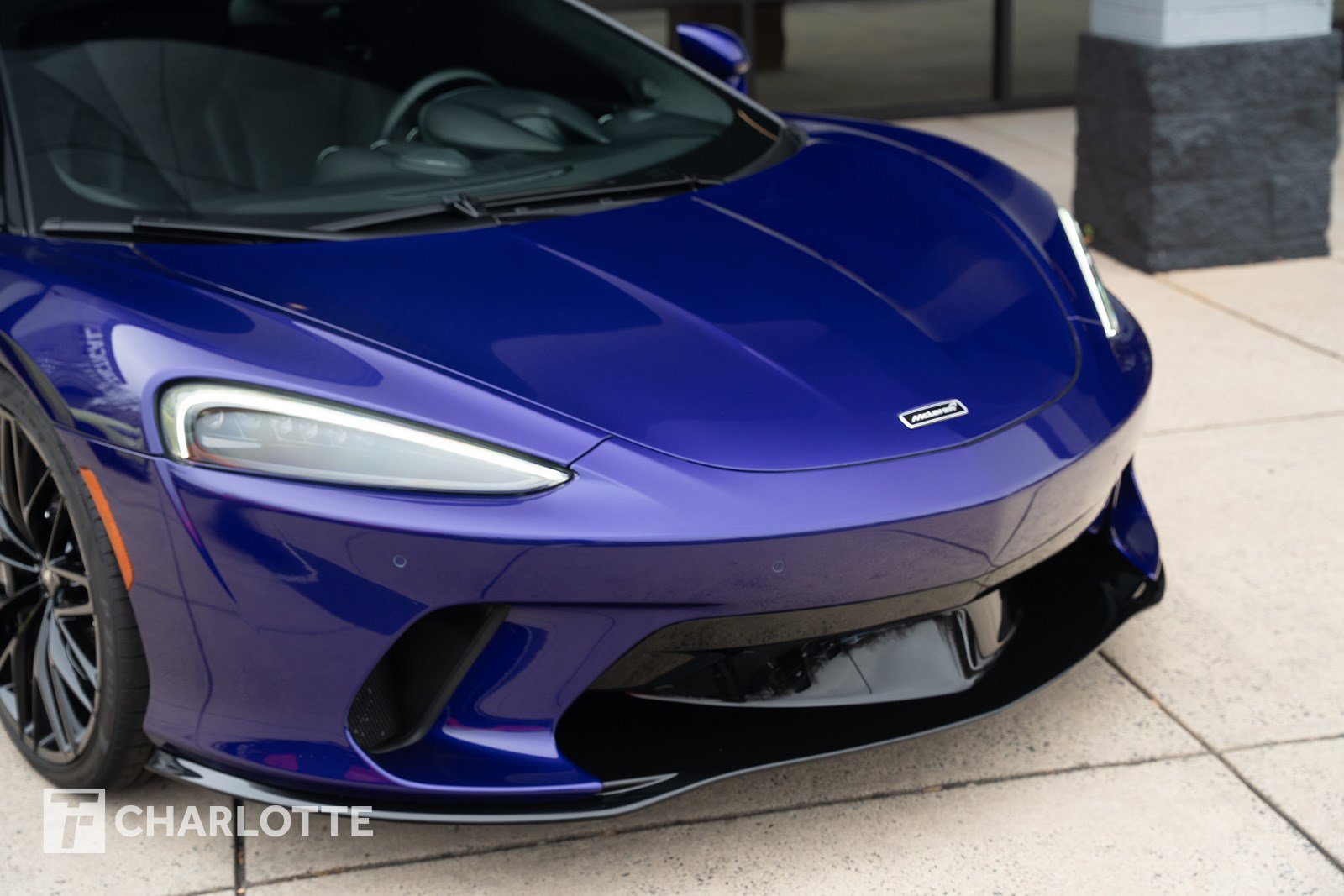 Used 2022 McLaren GT image 2