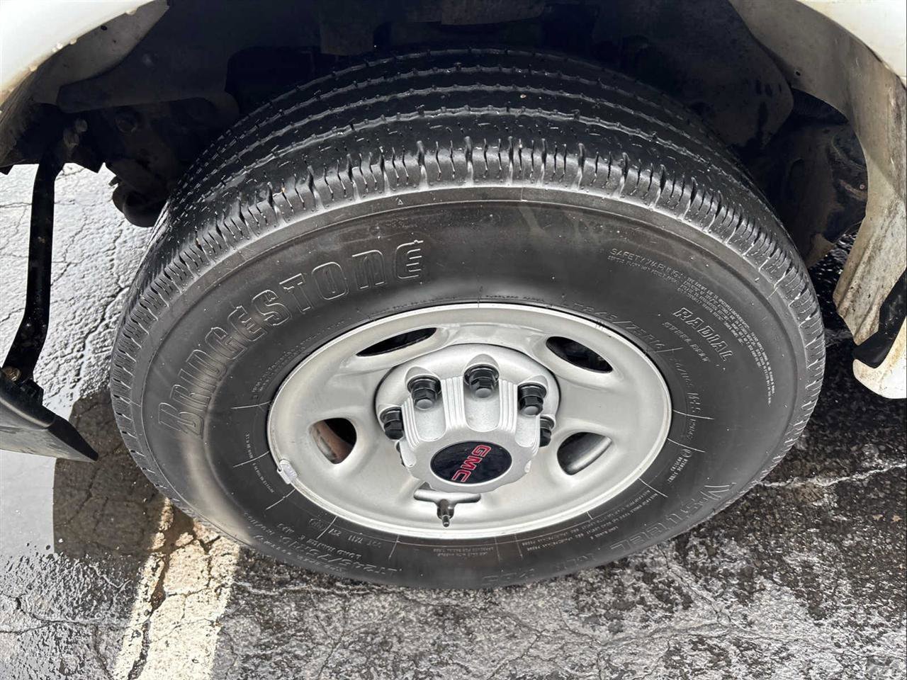 Used 2023 GMC Savana 2500 Extended w/ Driver Convenience Package image 25