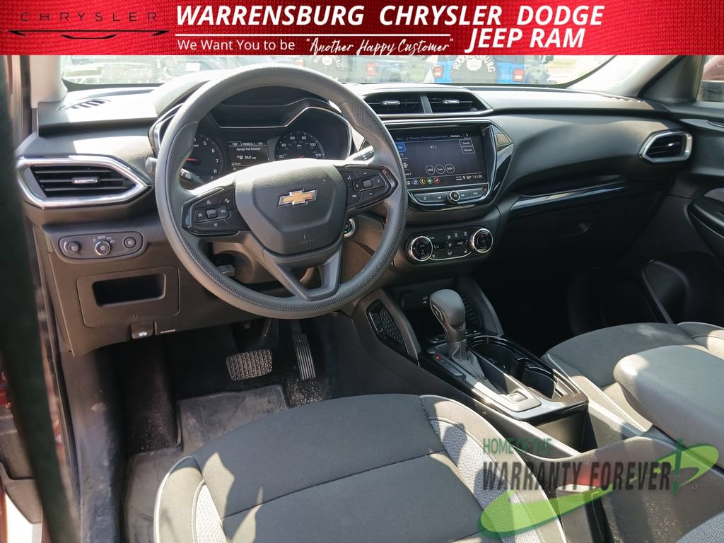 Used 2023 Chevrolet TrailBlazer LT w/ Convenience Package FWD image 14