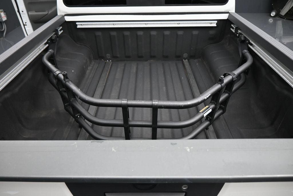 Used 2020 Nissan Frontier SV w/ Midnight Edition Floor Mats AWD/4WD image 15