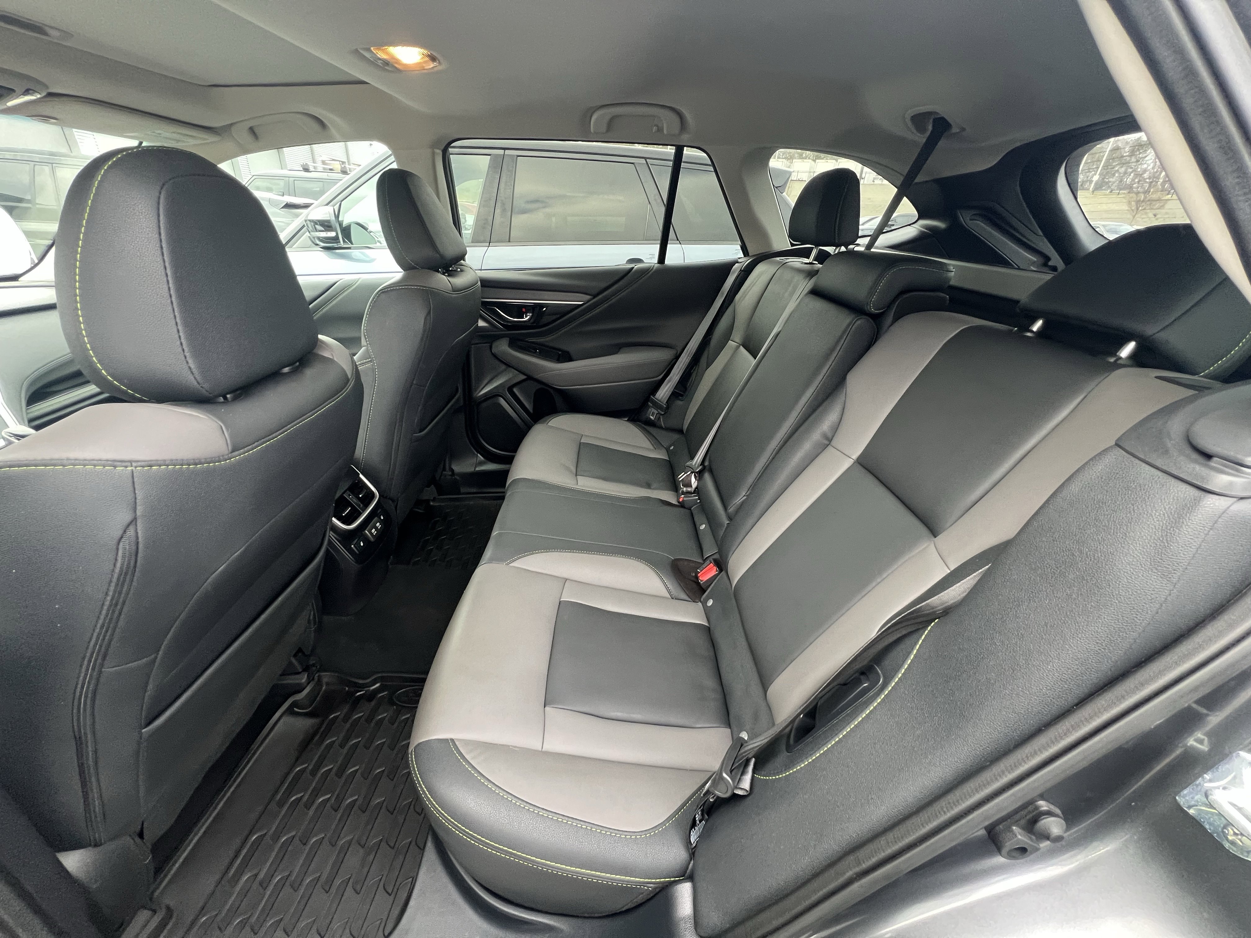 Used 2022 Subaru Outback Onyx Edition XT image 31