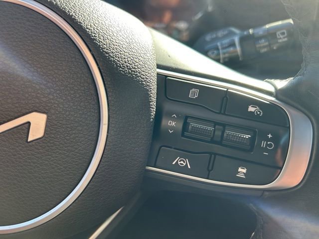Used 2025 Kia Sportage SX FWD image 23