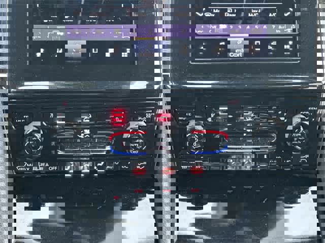 Used 2023 Jeep Grand Cherokee Altitude image 16