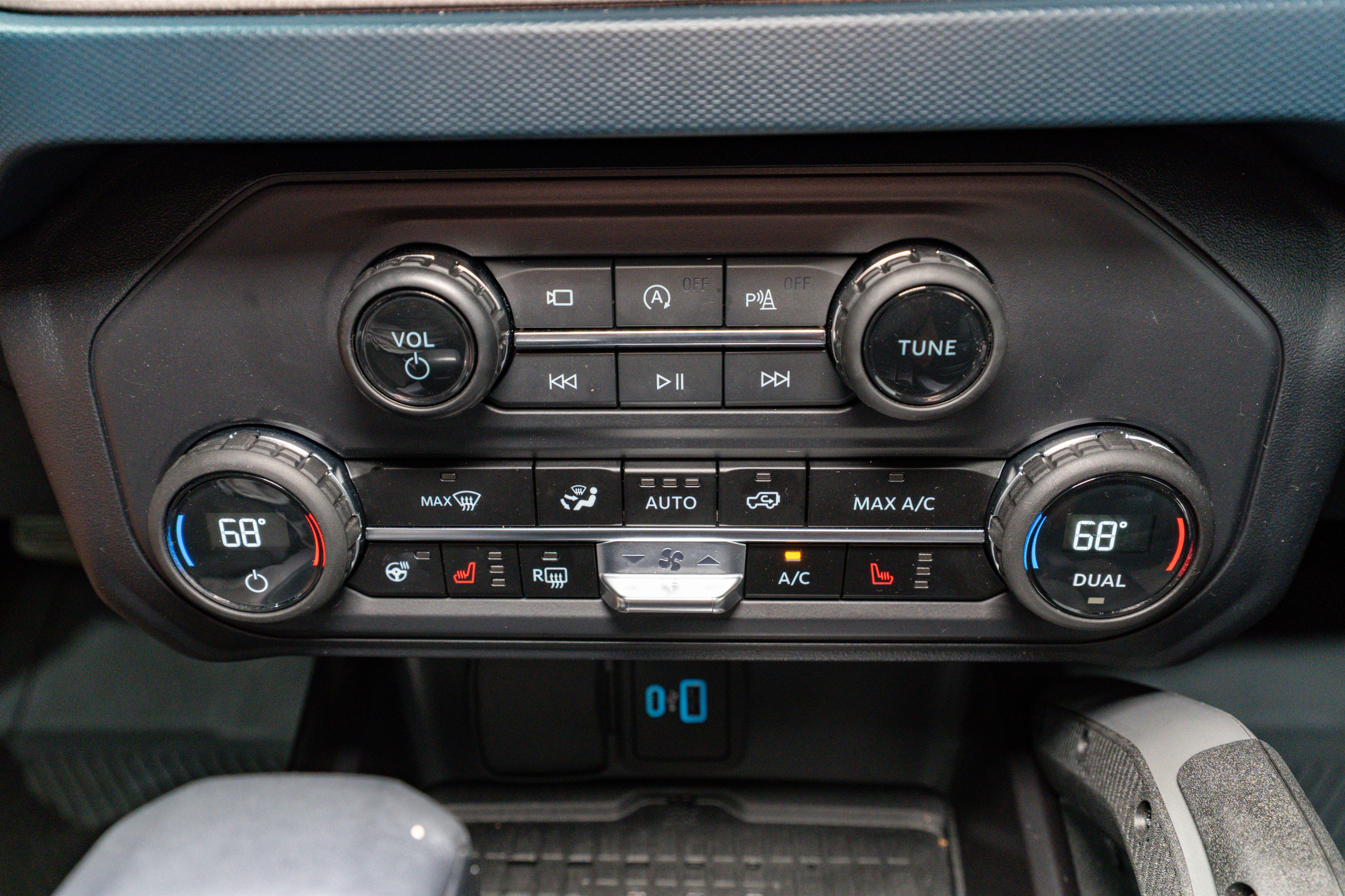 Used 2024 Ford Bronco Outer Banks image 21