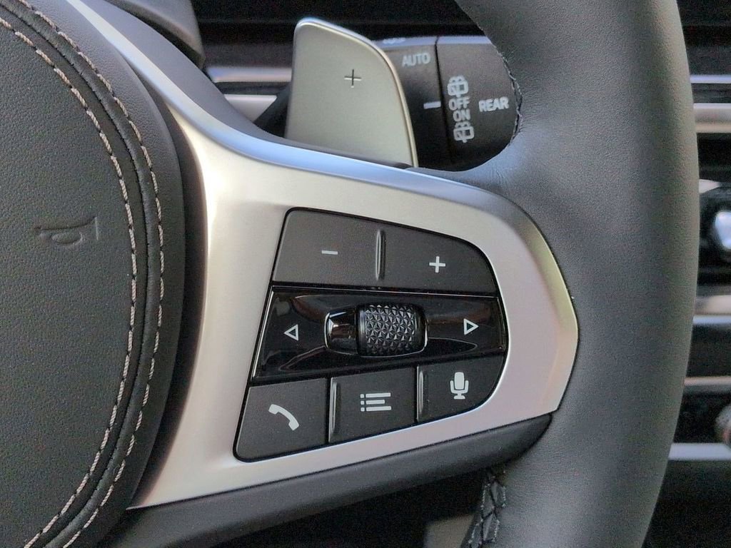 New 2026 BMW X5 xDrive40i w/ M Sport Package image 27