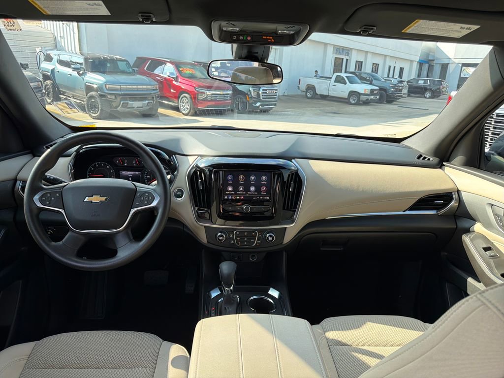 Used 2024 Chevrolet Traverse LS w/ Safety Package image 17