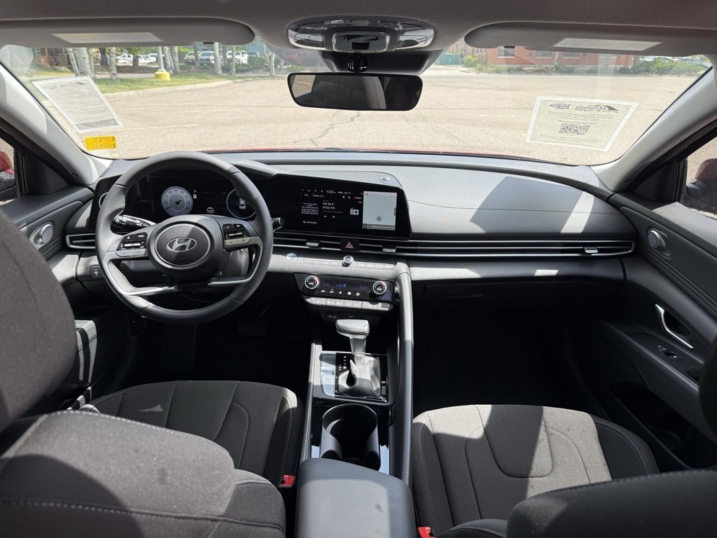 New 2025 Hyundai Elantra SEL w/ Cargo Package image 23