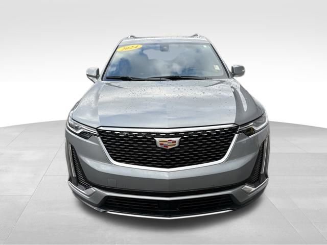 Used 2024 Cadillac XT6 Premium Luxury w/ Technology Package image 2