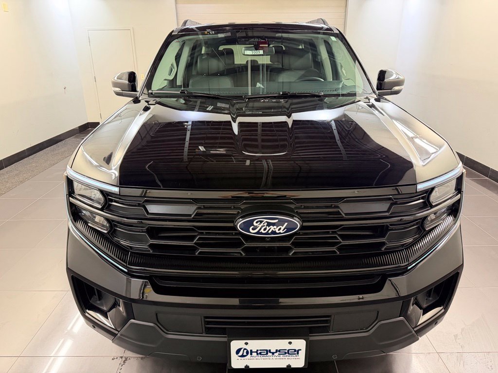 New 2027 Ford Expedition Active AWD/4WD image 2