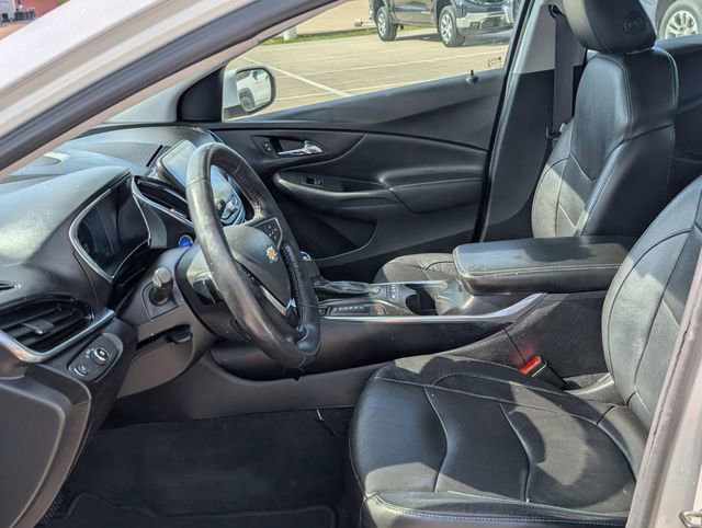 Used 2017 Chevrolet Volt Premier w/ Driver Confidence II Package FWD image 13