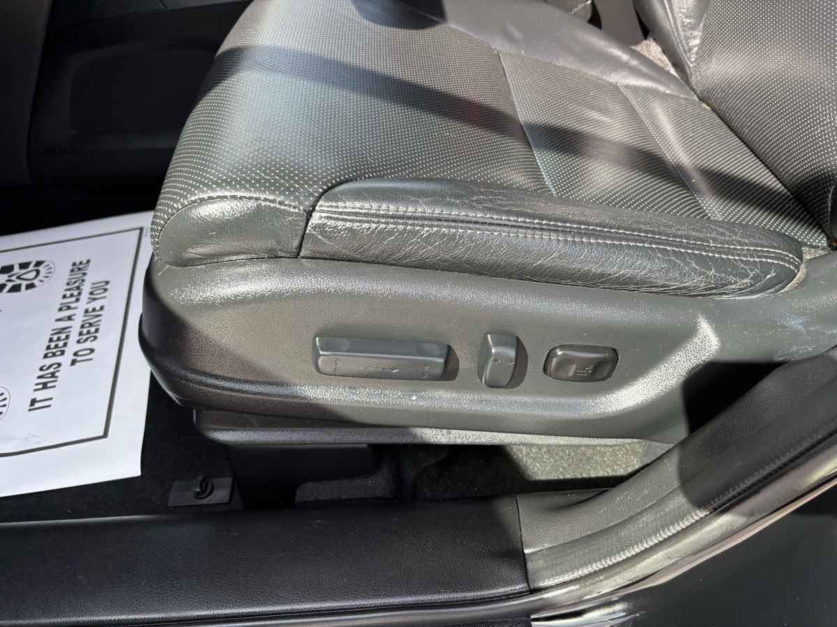 Used 2016 Honda CR-V Touring image 21