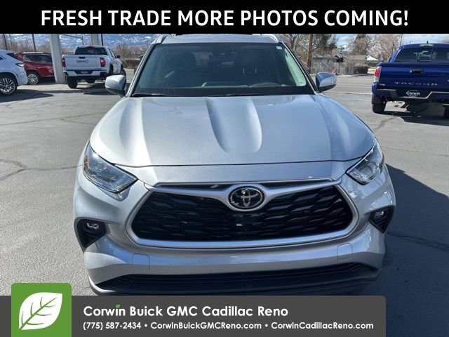 Used 2022 Toyota Highlander XLE image 8