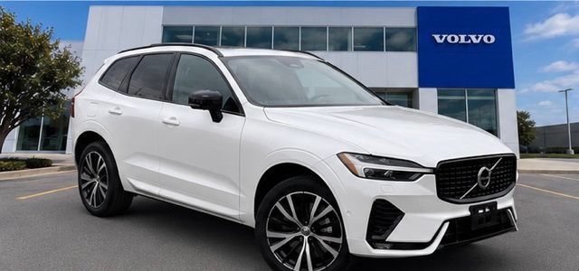 Used 2024 Volvo XC60 B5 Plus w/ Protection Package Premier AWD/4WD image 3