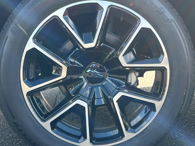 New 2026 Chevrolet Tahoe RST w/ Comfort Package AWD/4WD image 8