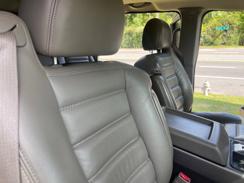 Used 2004 HUMMER H2 w/ Preferred Equipment Group image 29