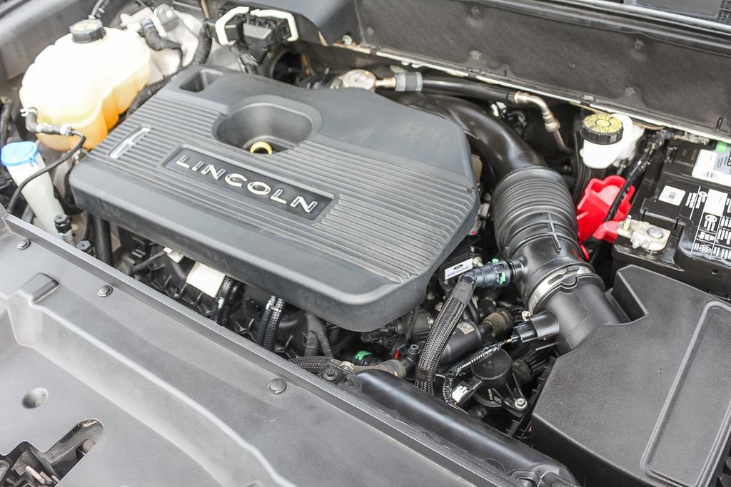 Used 2019 Lincoln Nautilus Select w/ Cargo Utility Package image 33