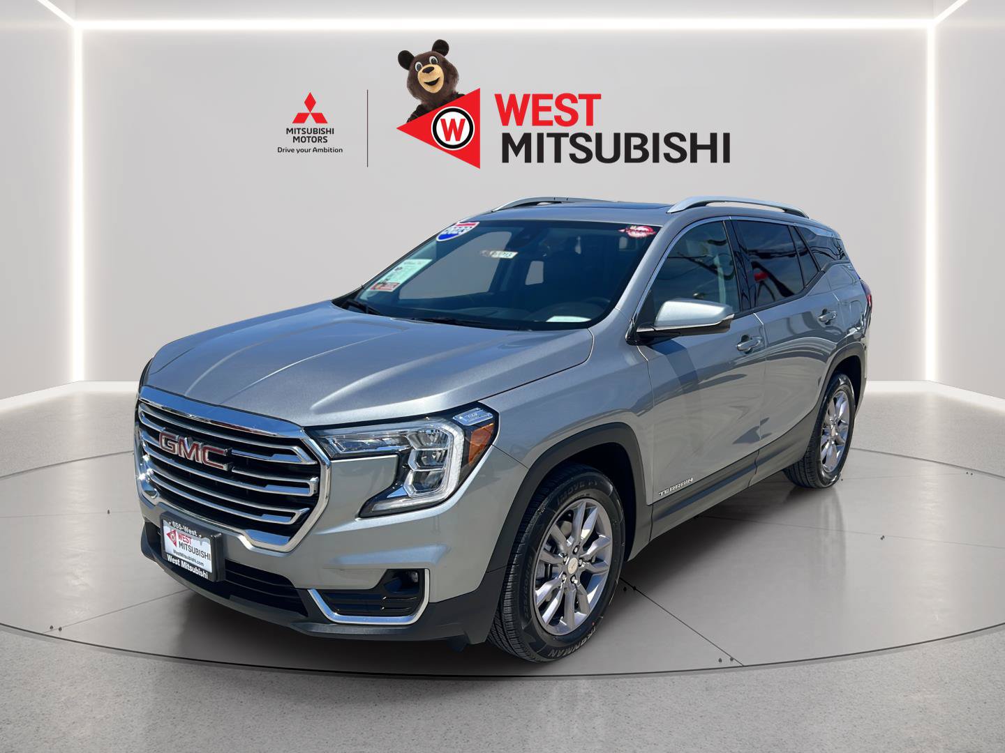 Used 2023 GMC Terrain SLT w/ Infotainment Package II