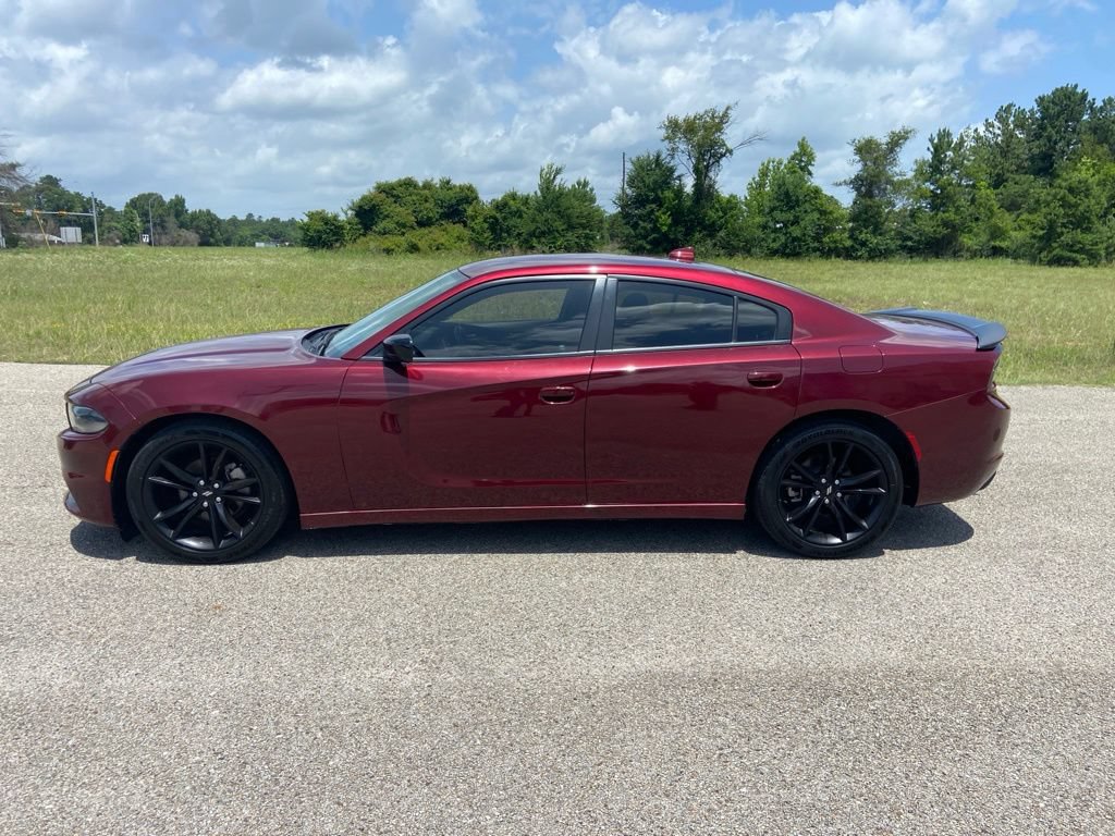 Used 2023 Dodge Charger SXT w/ Blacktop Package RWD image 2