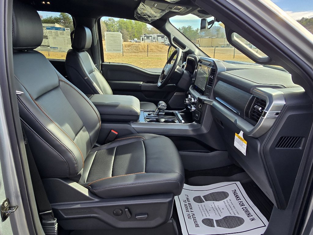 New 2025 Ford F150 Lariat w/ Equipment Group 501A Mid image 13