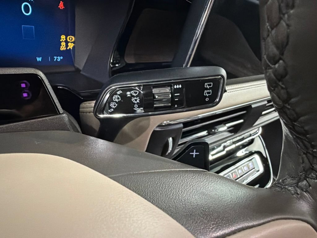 Certified 2023 Lincoln Corsair Reserve w/ Equipment Group 202A AWD/4WD image 21