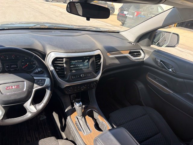 Used 2019 GMC Acadia SLE w/ LPO, Floor Liner Package FWD image 18
