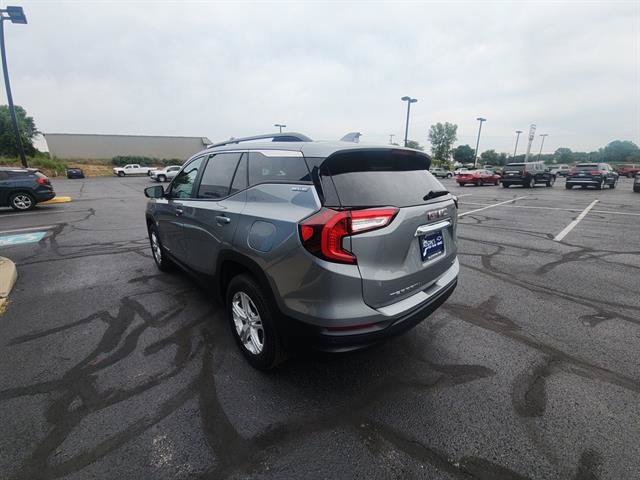 Used 2024 GMC Terrain SLE w/ Driver Convenience Package AWD/4WD image 7