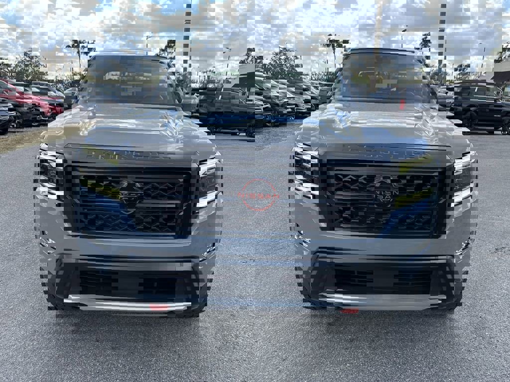 Used 2023 Nissan Frontier Pro-X w/ Pro-X Premium Package image 3