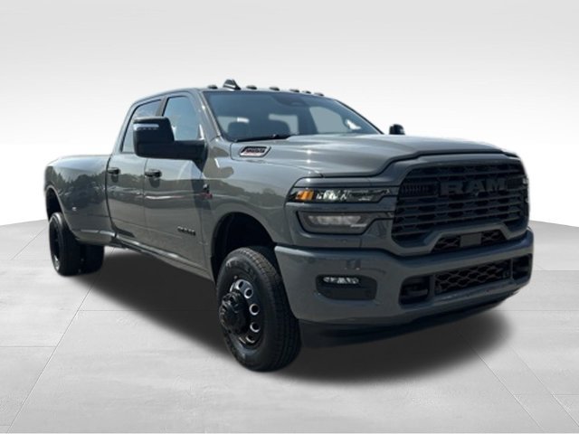 New 2026 RAM 3500 Big Horn AWD/4WD image 7