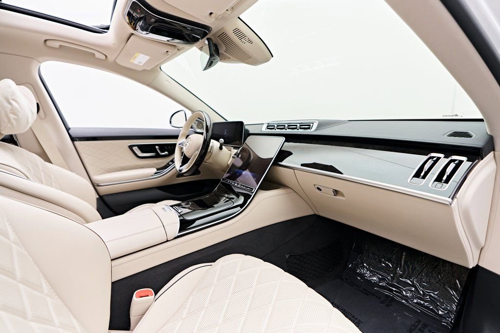 Used 2024 Mercedes-Benz S 580e 4MATIC Sedan image 46