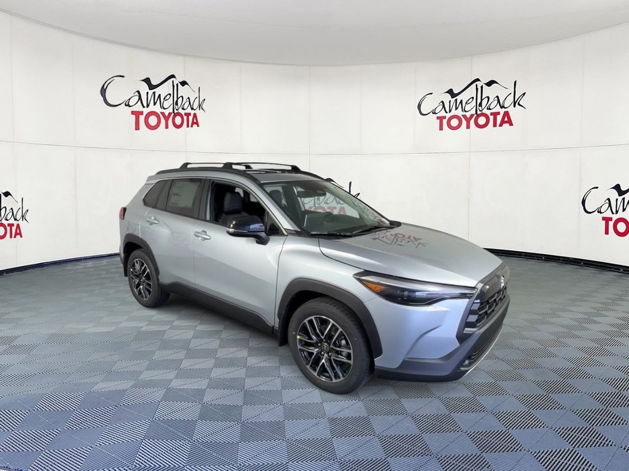 New 2026 Toyota Corolla Cross XLE w/ Convenience Package FWD image 5