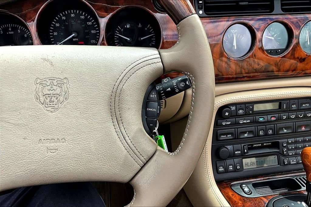 Used 1998 Jaguar XK8 Convertible RWD image 11