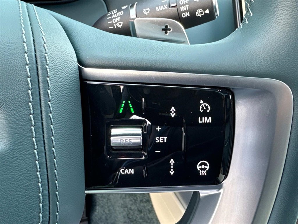 New 2025 Land Rover Range Rover SV image 30