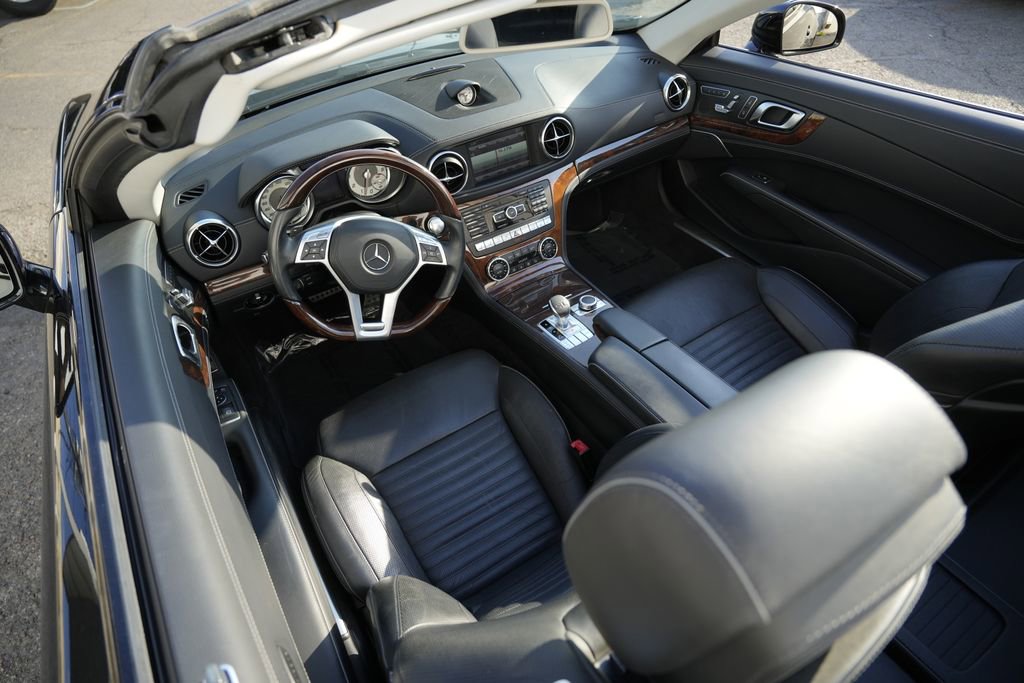 Used 2014 Mercedes-Benz SL 550 image 19