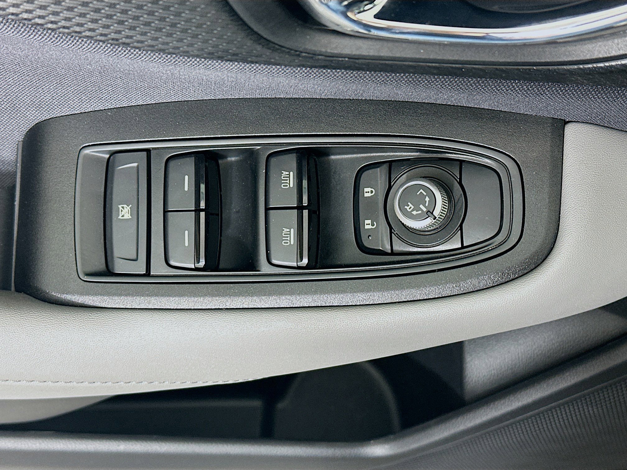 Used 2023 Subaru Outback Premium AWD/4WD image 15