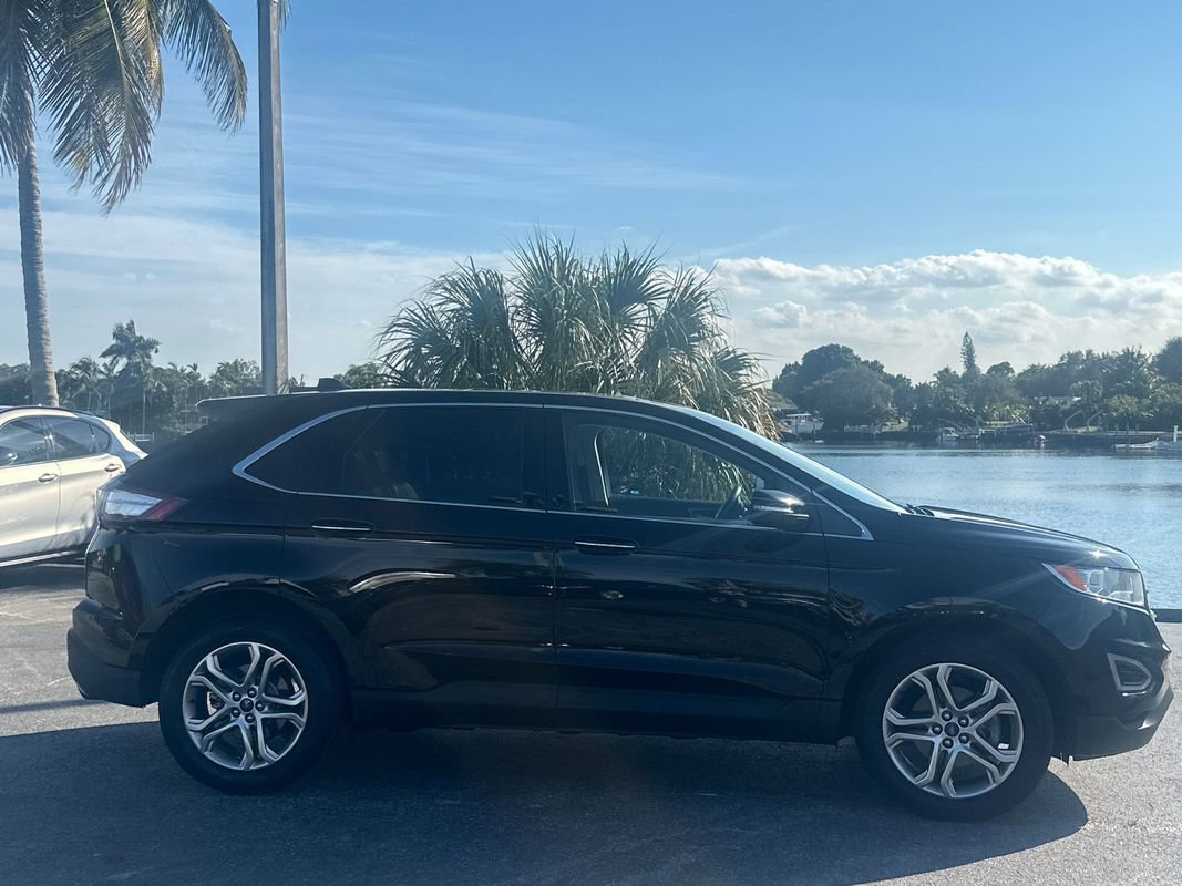 Used 2018 Ford Edge Titanium w/ Equipment Group 301A image 6