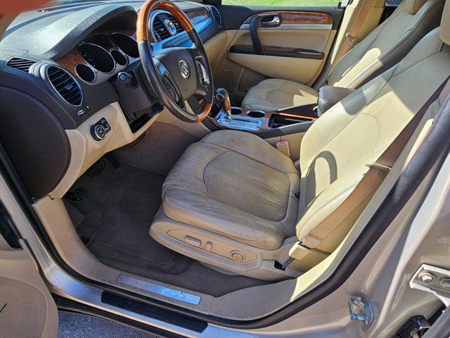 Used 2010 Buick Enclave CXL w/ Trailering Provision Package image 6