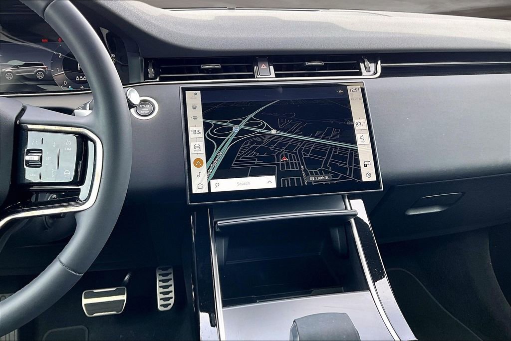 Used 2025 Land Rover Range Rover Evoque Dynamic SE image 6