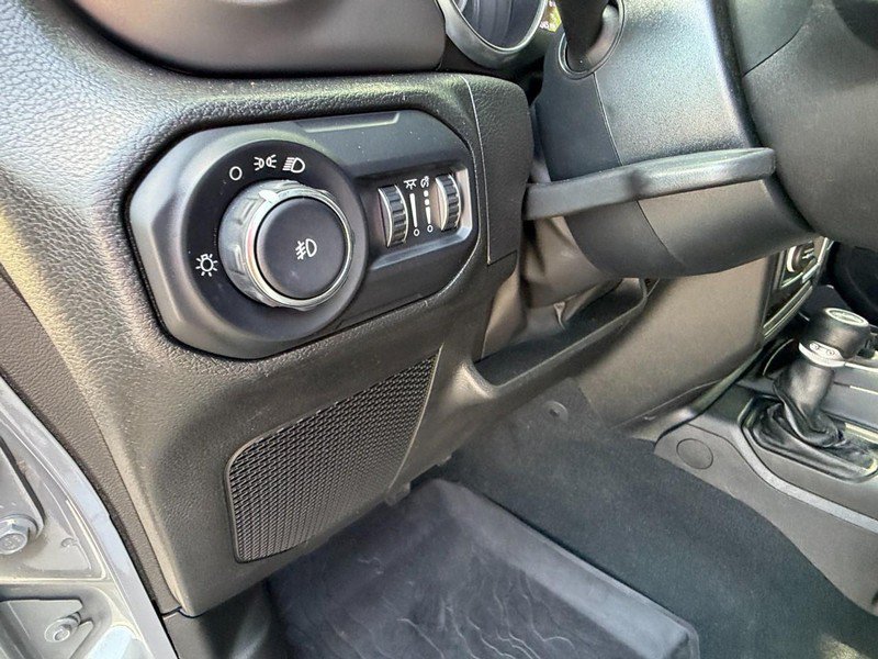 Used 2022 Jeep Wrangler Unlimited Sport AWD/4WD image 27