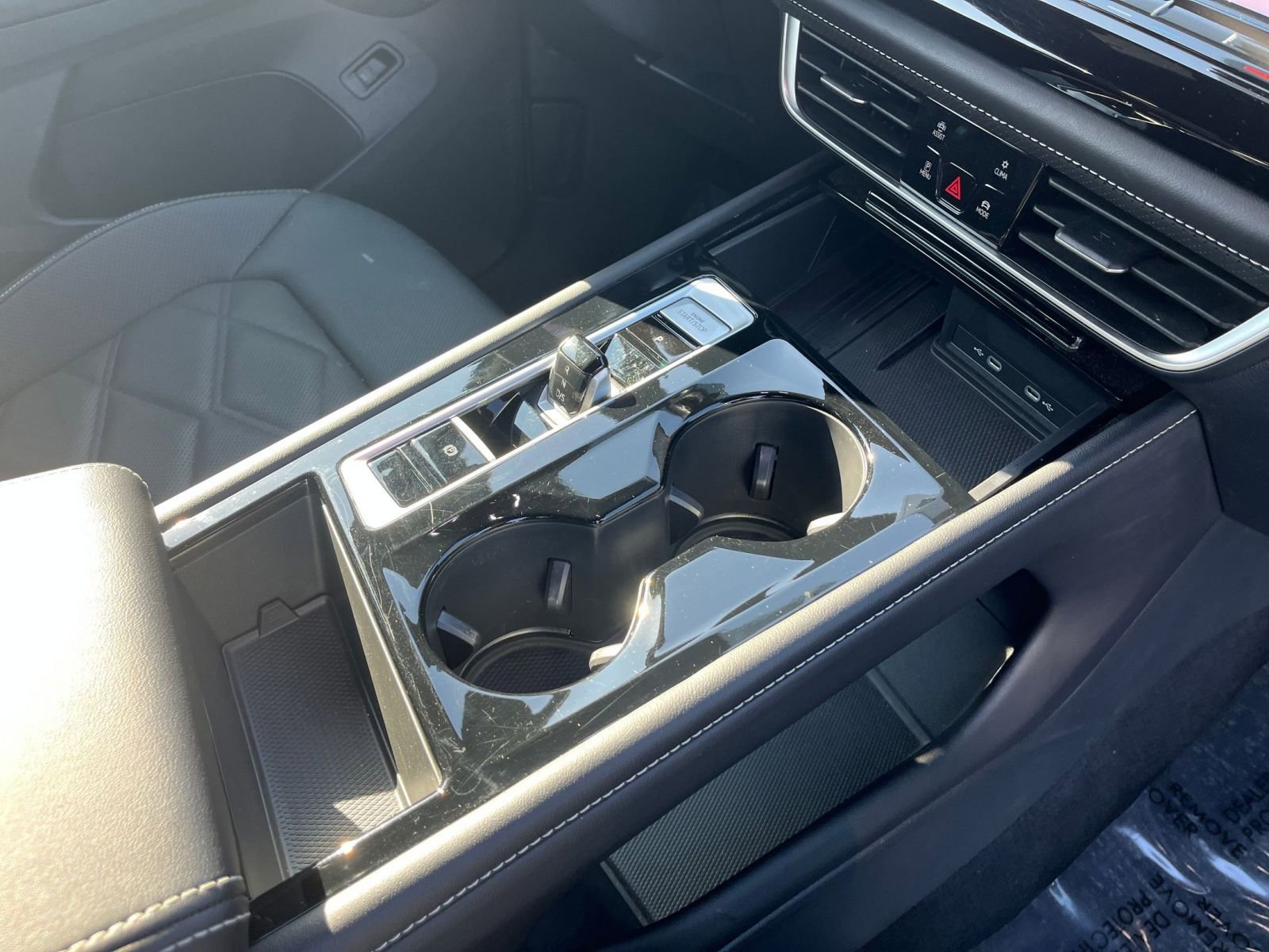 Used 2025 Volkswagen Atlas Cross Sport SE image 41