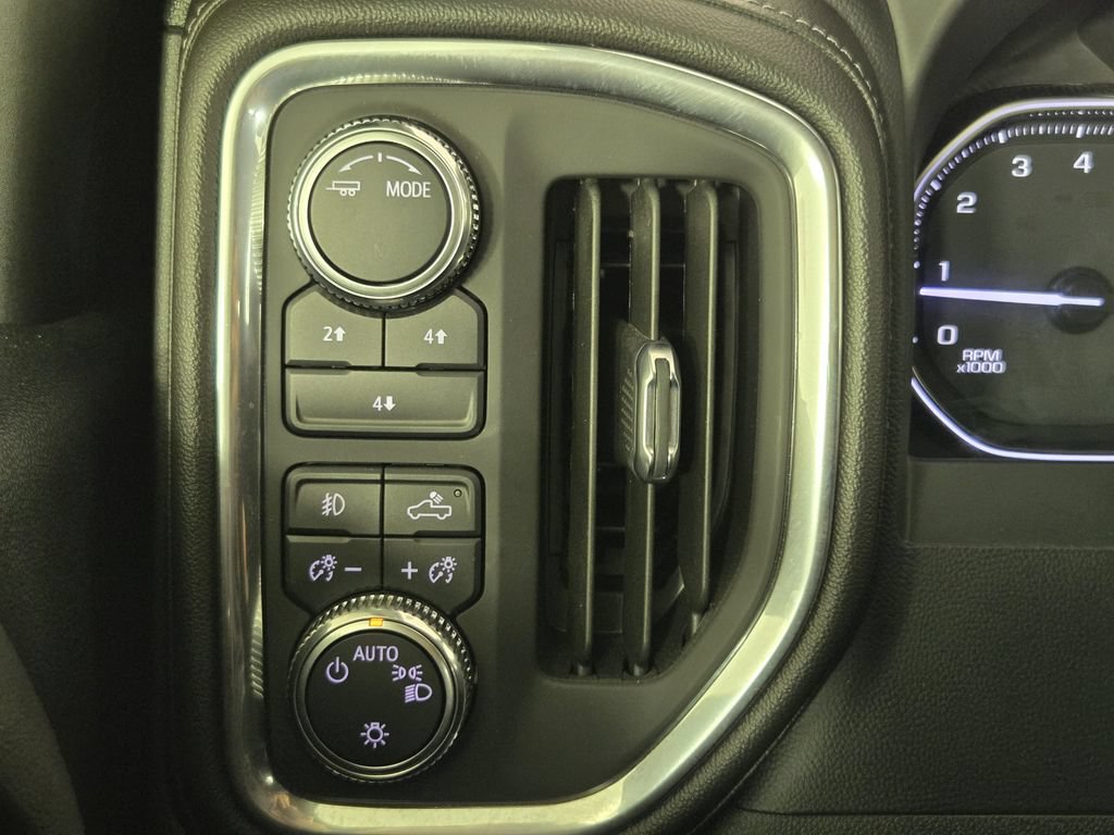 Used 2022 GMC Sierra 2500 SLE w/ SLE Value Package; AWD/4WD image 22