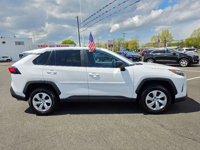 Used 2024 Toyota RAV4 LE image 8
