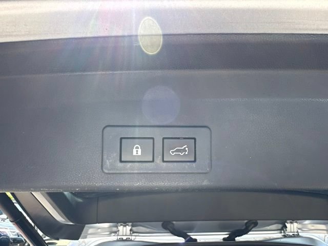 Used 2023 Subaru Ascent Limited w/ Technology Package AWD/4WD image 32