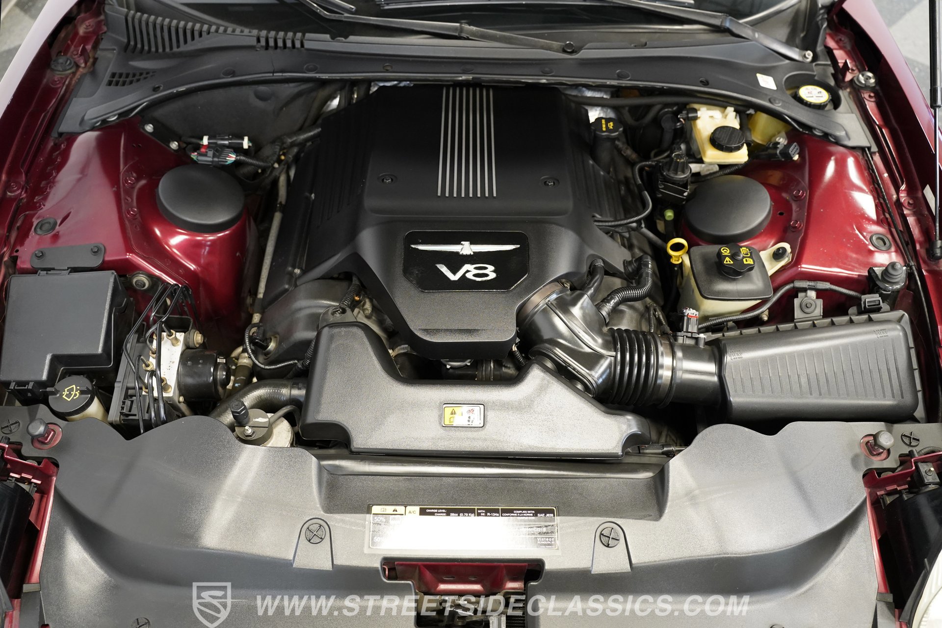 Used 2004 Ford Thunderbird RWD image 4