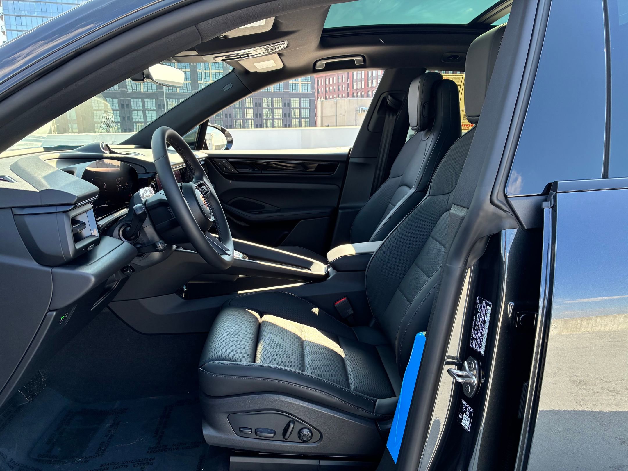 New 2026 Porsche Macan 4 Electric AWD/4WD image 5